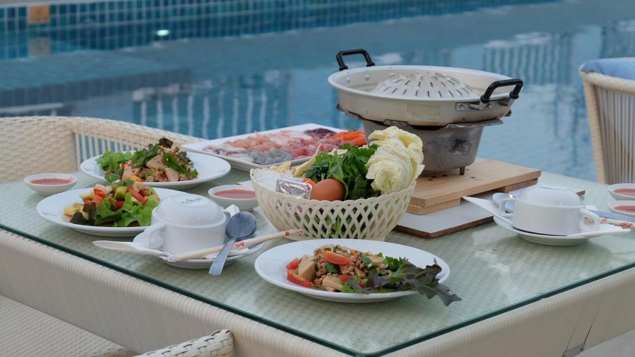 The Rock Beachfront Ferieanlegg Hua Hin